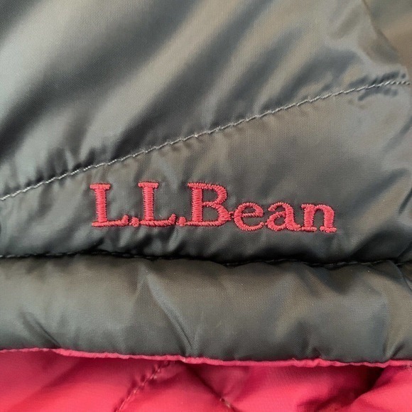 L.L. Bean Womens M Pink Grey Puffer Vest Full Zip Goose Down Pockets Reversible - Picture 8 of 10